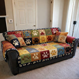 Quilted Sofa Cover with Colourful Paws – Soft to the Touch