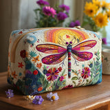 Quilted beauty case with delicate design
