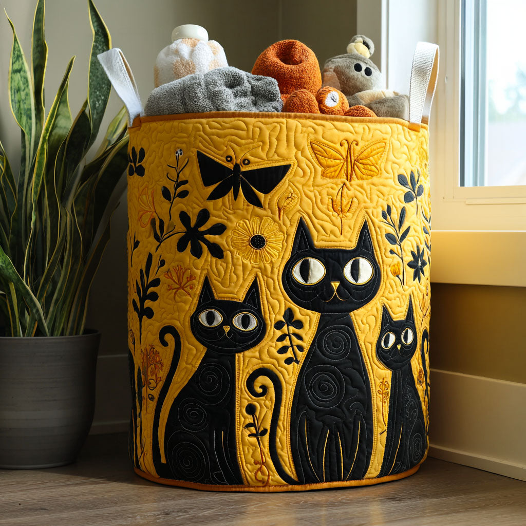 Quilted Cat-Shaped Laundry Basket NCU0QN019